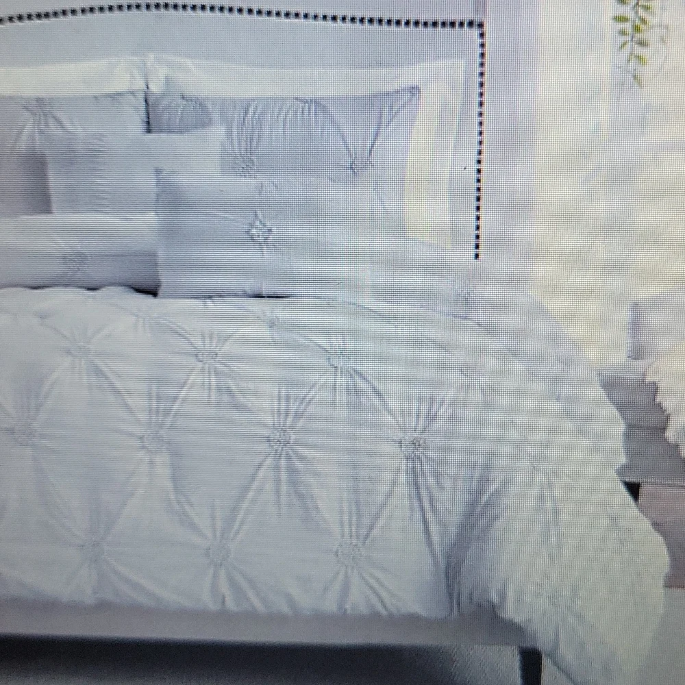 Swift Home Floral Pintuck Twin/Twin XL 2 pc comforter set Gray New in bag …